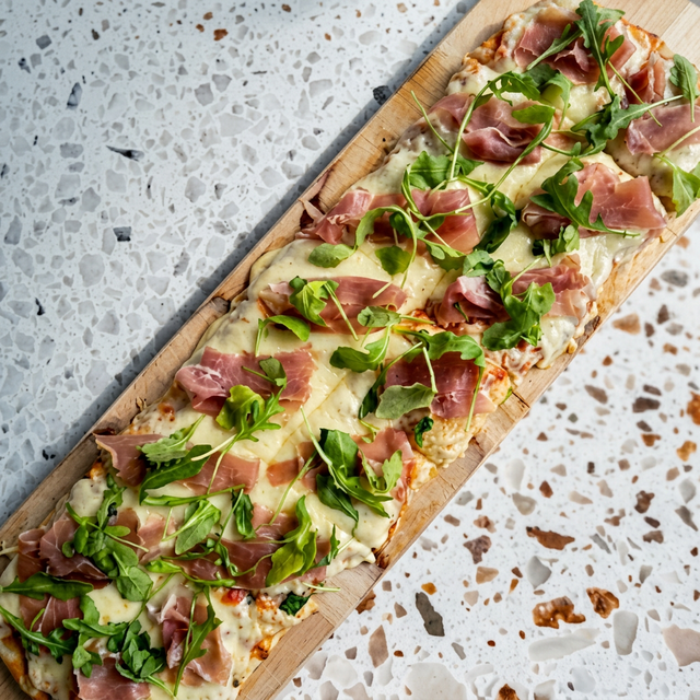 Arugula & Prosciutto Pizza