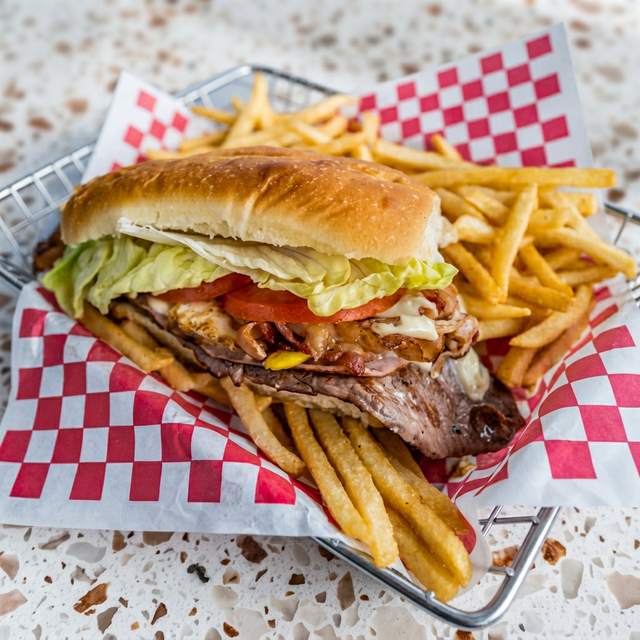 Lomito Completo Sandwich